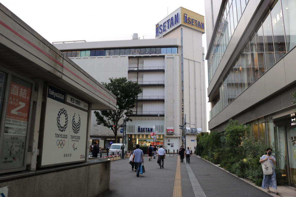 駅前の写真